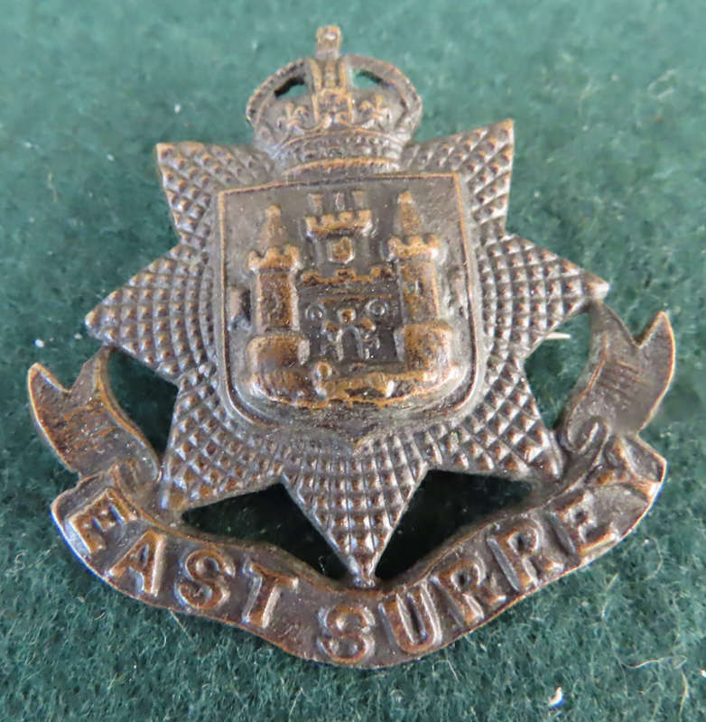 Great Britain - East Surrey Officers Cap Badge - K/C