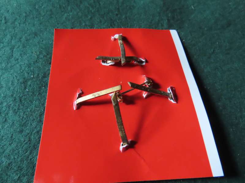 South Africa - South African Airways  - Metal Cap Badge