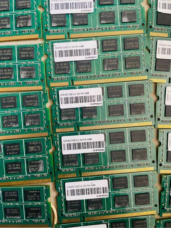 DDR2 2GB Ram DDR-800 CL5 200pin
