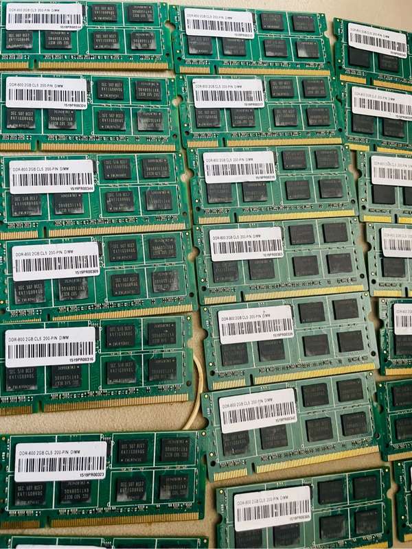 DDR2 2GB Ram DDR-800 CL5 200pin