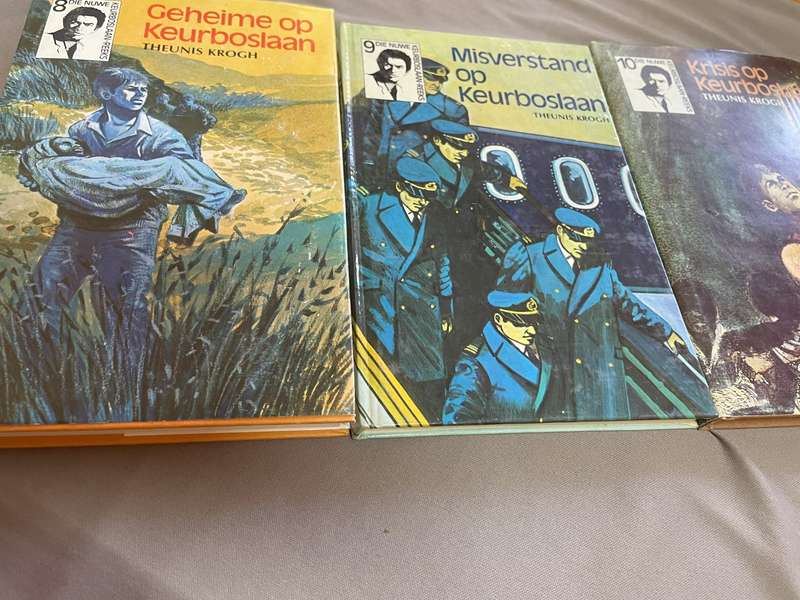 Theunis Krogh. Geheime op Keurboslaan & Misverstand op Keurboslaan & Krisis op Keurboslaan.