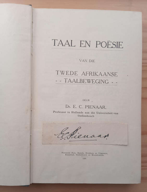 Africana- Twede Afrikaanse Taalbeweging  deur Dr E C Pienaar(1926)