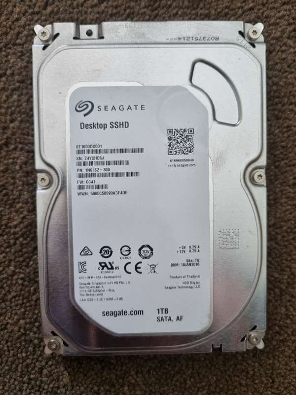 Seagate 1Tb Desktop SSHD - Solid State Hybrid Drive