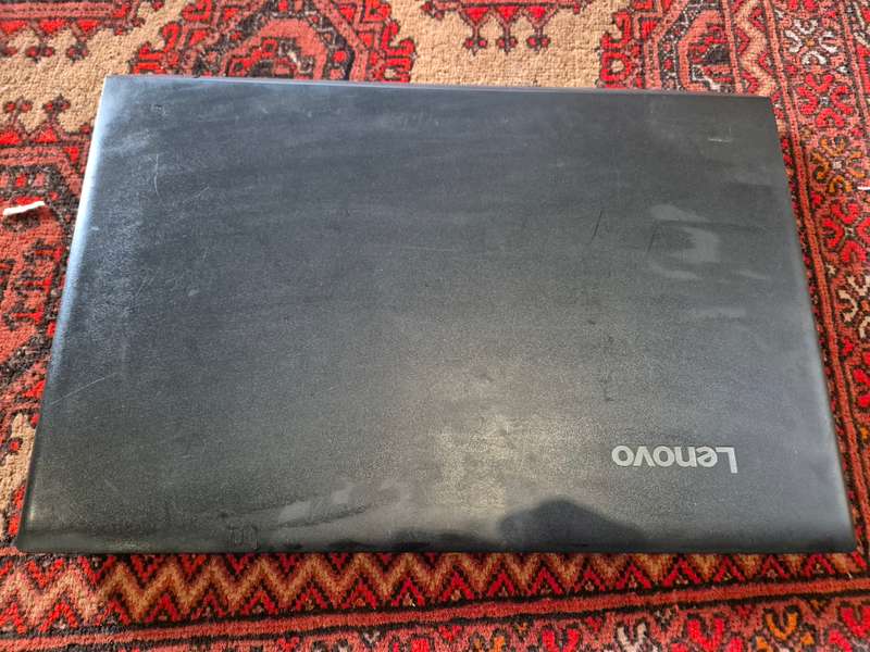 Lenovo Laptop - i3 - 8GB RAM - SSD