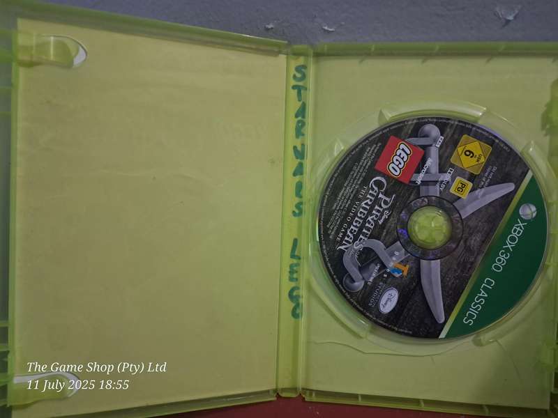 XBOX 360 LEGO PIRATES OF THE CARIBBEAN - NO MANUAL