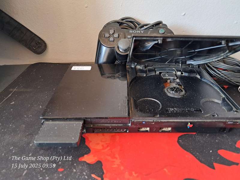 PLAYSTATION 2 CONSOLE (SCPH-90004)