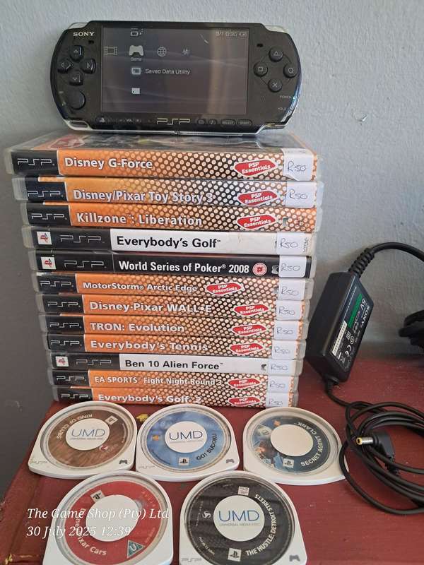 PSP CONSOLE 3004 WITH 17 GAMES