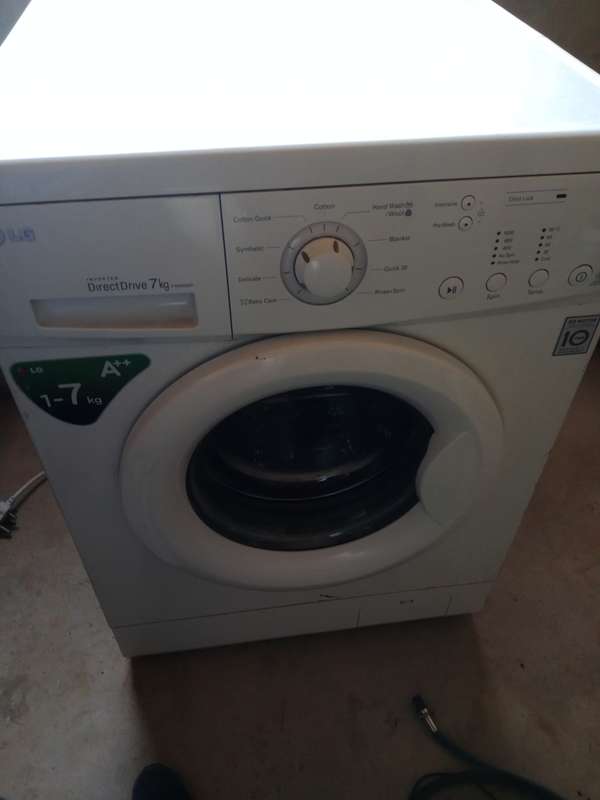 7kg Front Load Washing Machine in White Finish