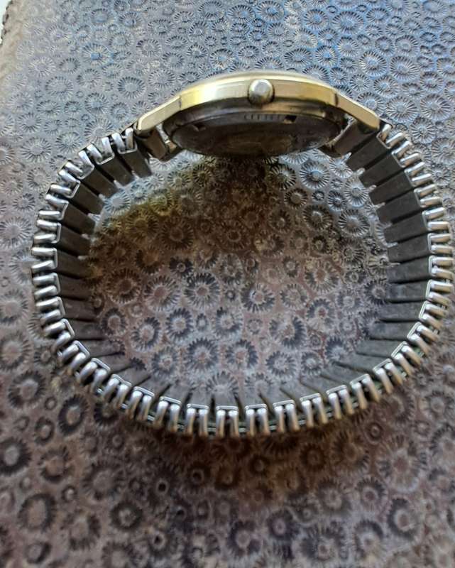 Omega Constellation wrist watch. Swiss made. 1966. Well worn. "Pie pan". Running condition.