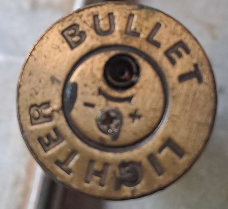 Bullet ( snot neus) gas lighter. Rare find!!