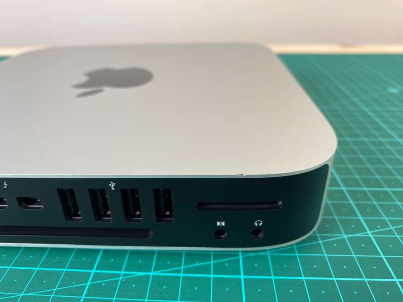 Apple Mac Mini Late 2014 | Dual Core i5 | 16GB RAM | 250GB SSD | MacOS Monterey