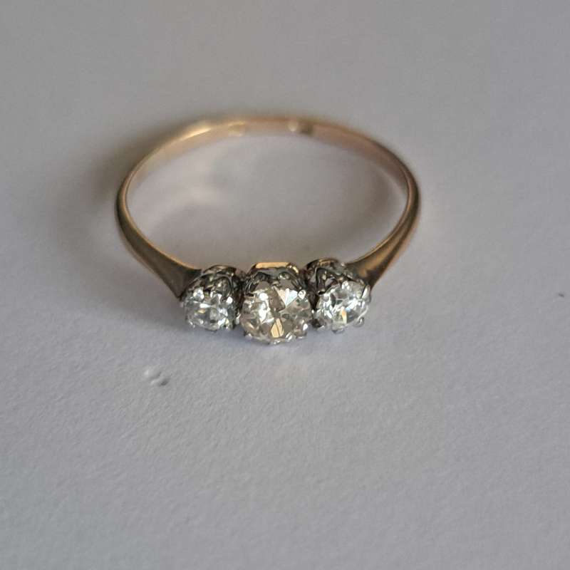 18ct gold vintage/antique diamond ring