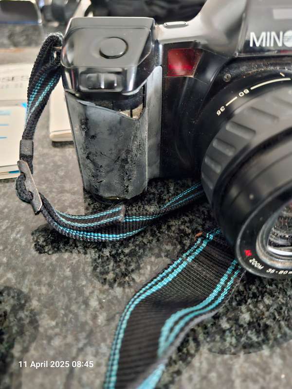 2 for the price of 1.  Minolta 7000 camera and Motorola 5200 International Cell phone