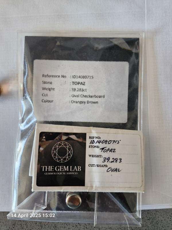 ABSOLUTELY STUNNING 39CT IMPERIAL TOPAZ - CERTIFIED BY 2 DIFFERENT ORGANISATIONS