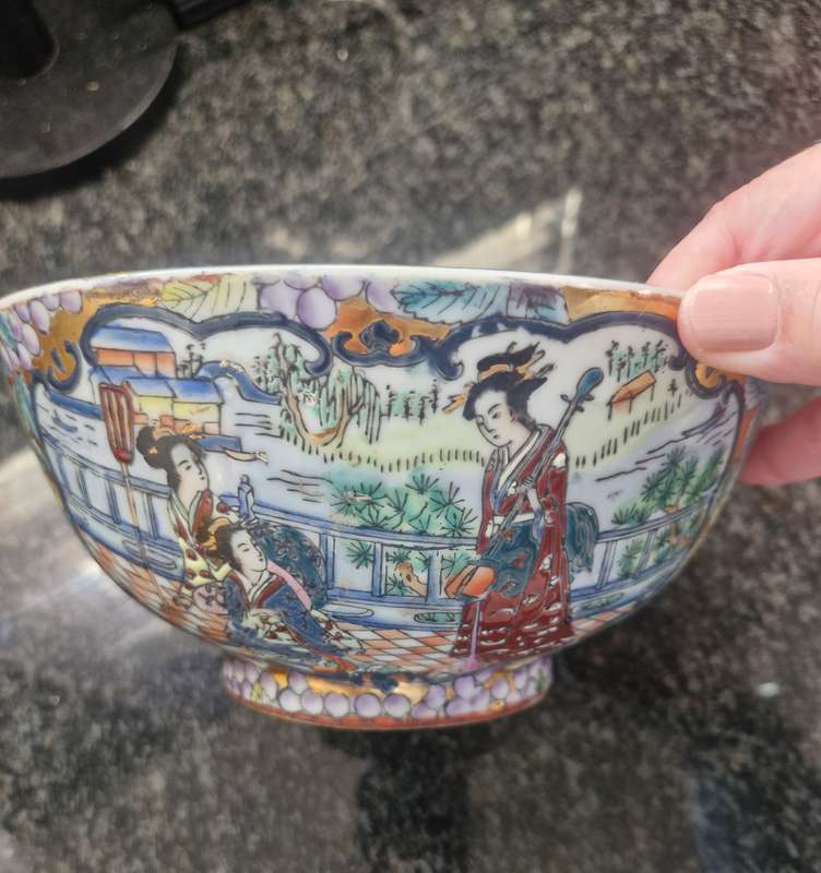 Beautiful Japanese Decorative Bowl
