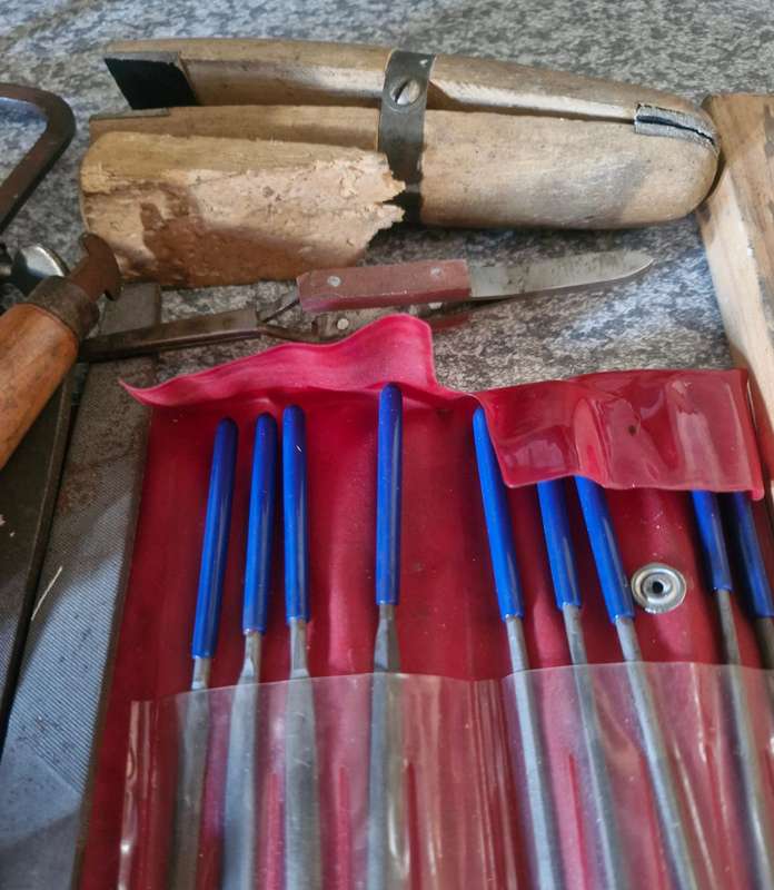 Batch of jewellery manufacturing tools and accessories