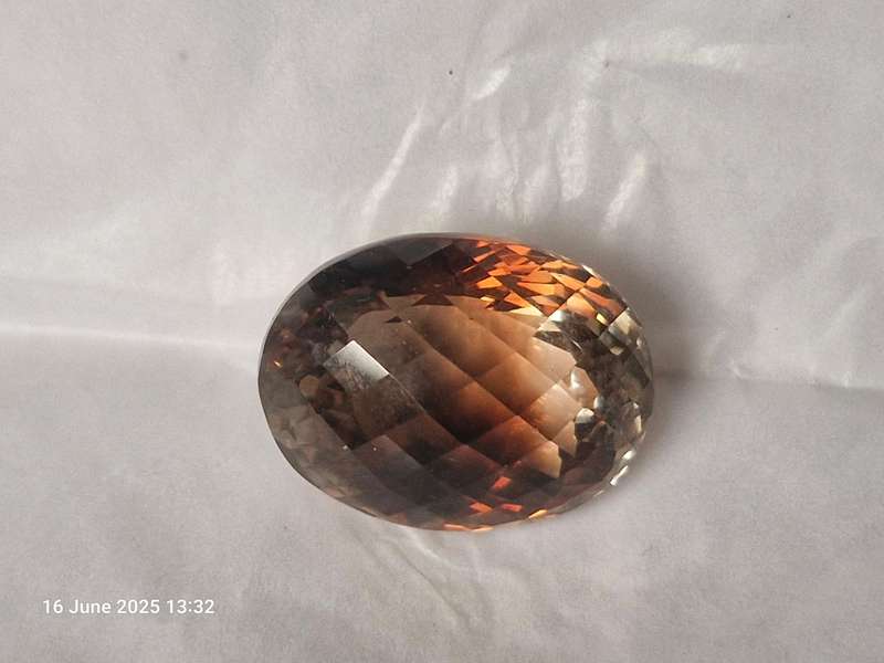 ABSOLUTELY STUNNING 39CT IMPERIAL TOPAZ - CERTIFIED BY 2 DIFFERENT ORGANISATIONS