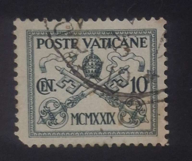 Lovely selection of Vatican City postage stamps - 1929 to more recent