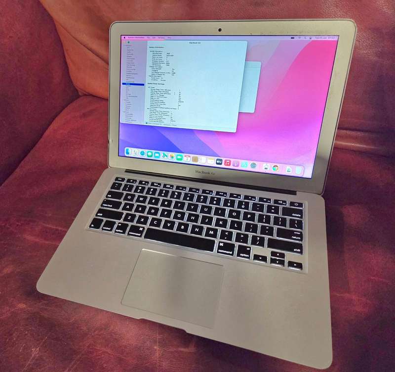 13" MacBook Air 2015 1.6 GHz Core i5 / 8gb / 250Gb SSD