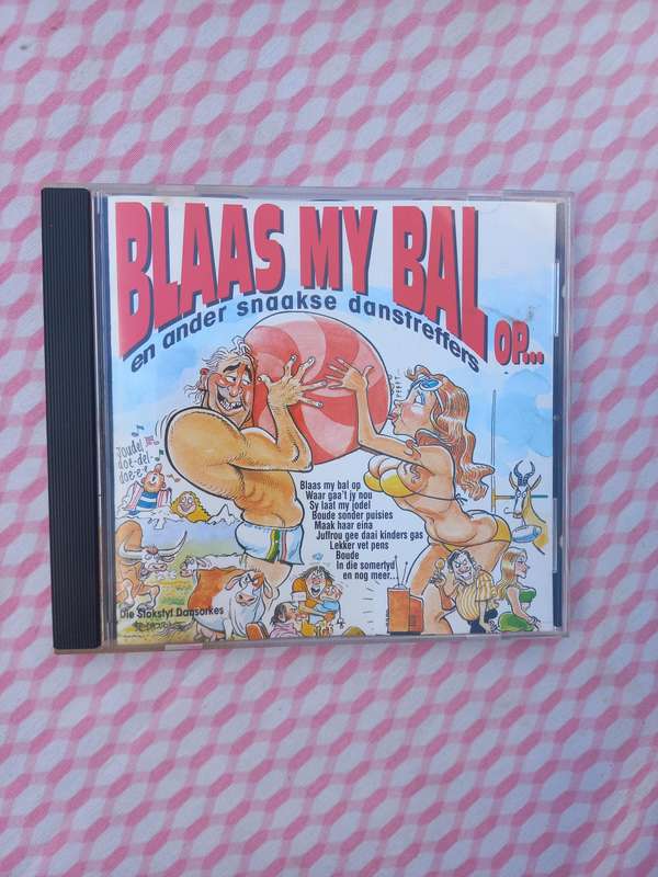BLAAS MY BAL OP