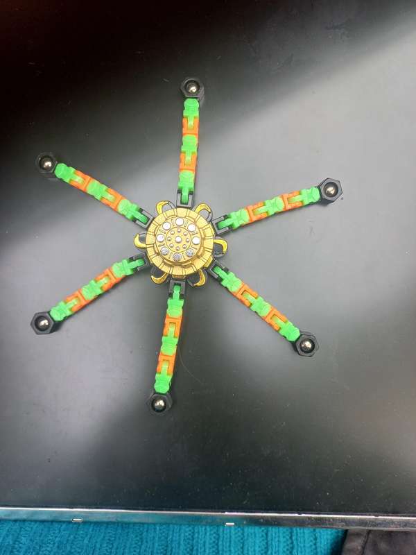 Fidget spinner spider