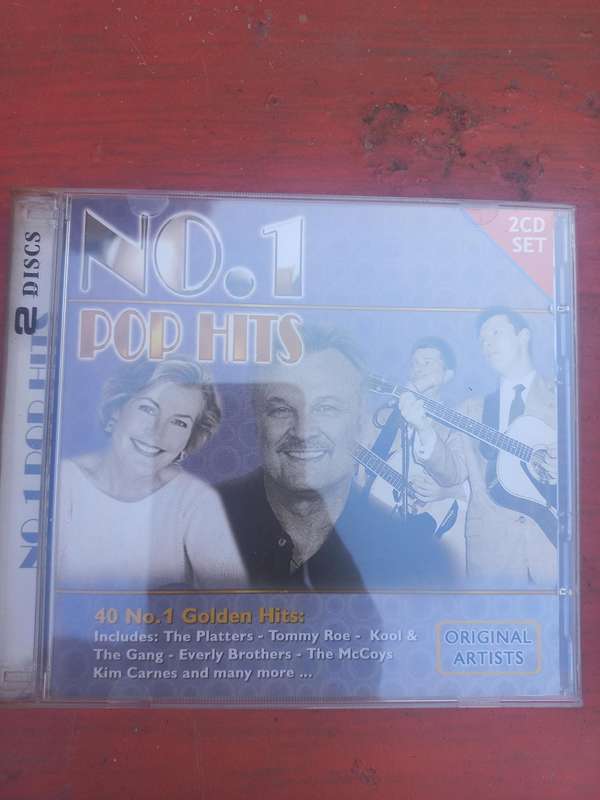 NO.1 POP HITS. 40 NO.1  GOLDEN HITS