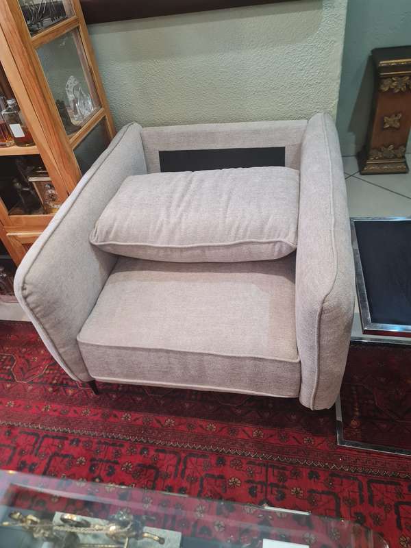 Ottavia Armchair