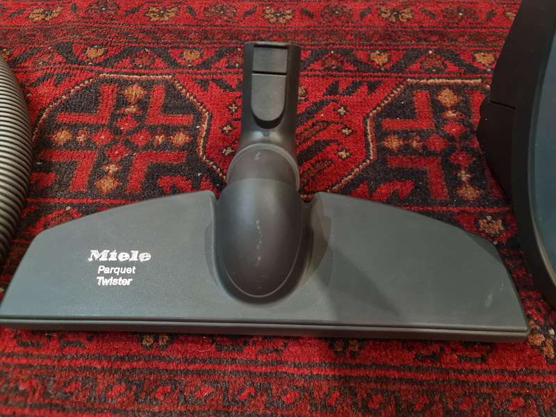 Miele Complete C3 Series 120 Parquet Powerline Vacuum Cleaner