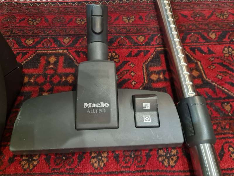 Miele Complete C3 Series 120 Parquet Powerline Vacuum Cleaner