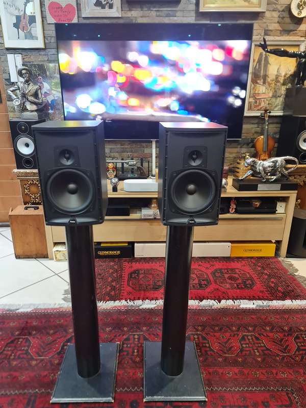 Boston CR7 Bookshelf Speakers