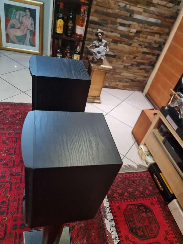 Boston CR7 Bookshelf Speakers