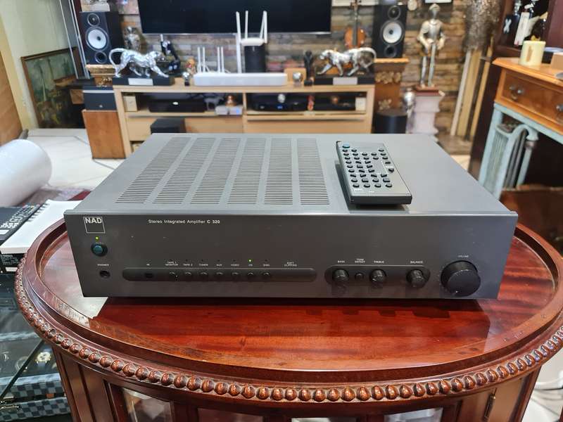 NAD C 320 Stero Integrated Amplifier