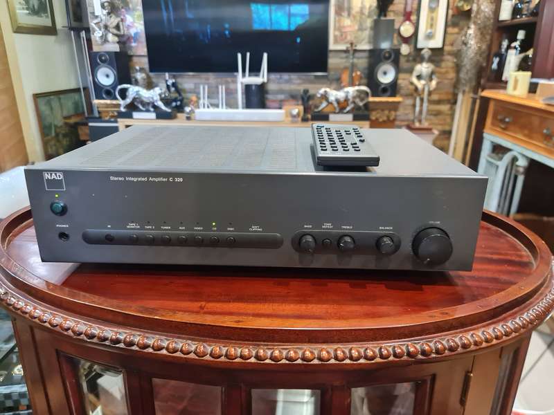 NAD C 320 Stero Integrated Amplifier
