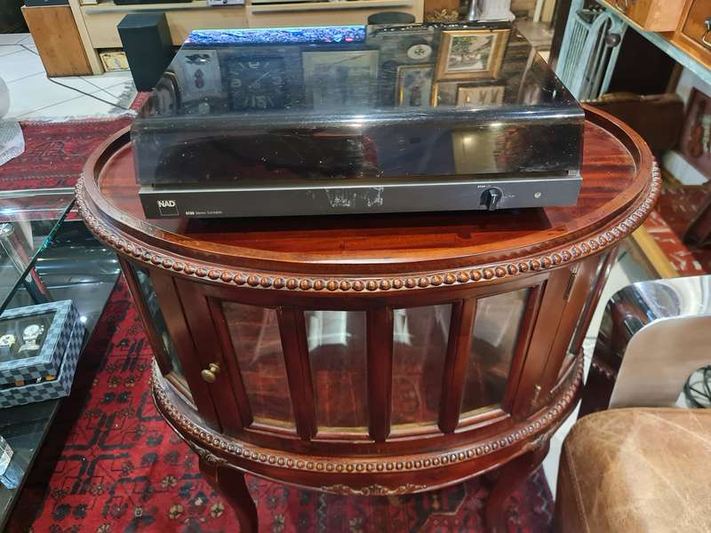 NAD 5120 Belt Drive Turntable