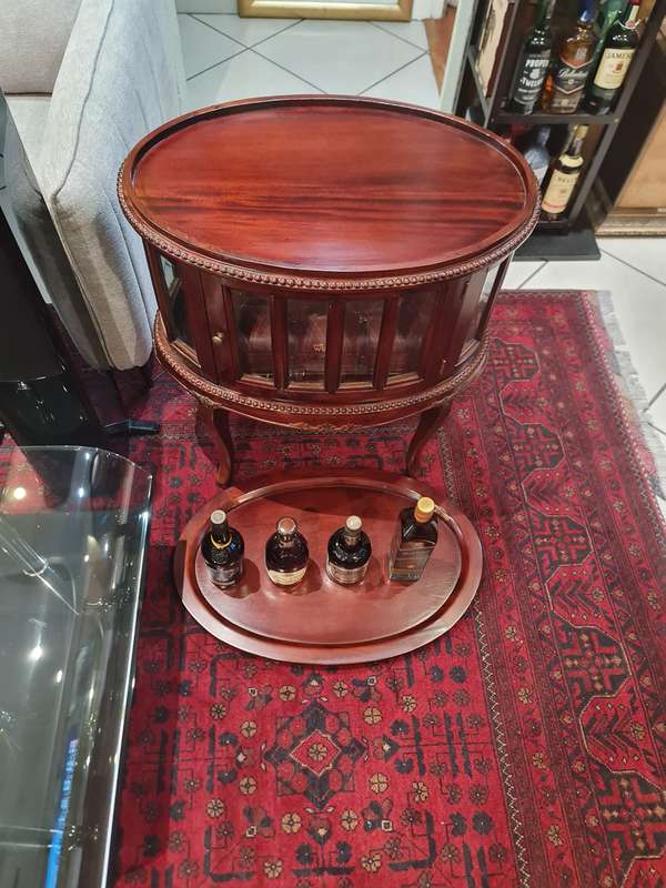 Antique Mahogany Tray Top Vitrine Table