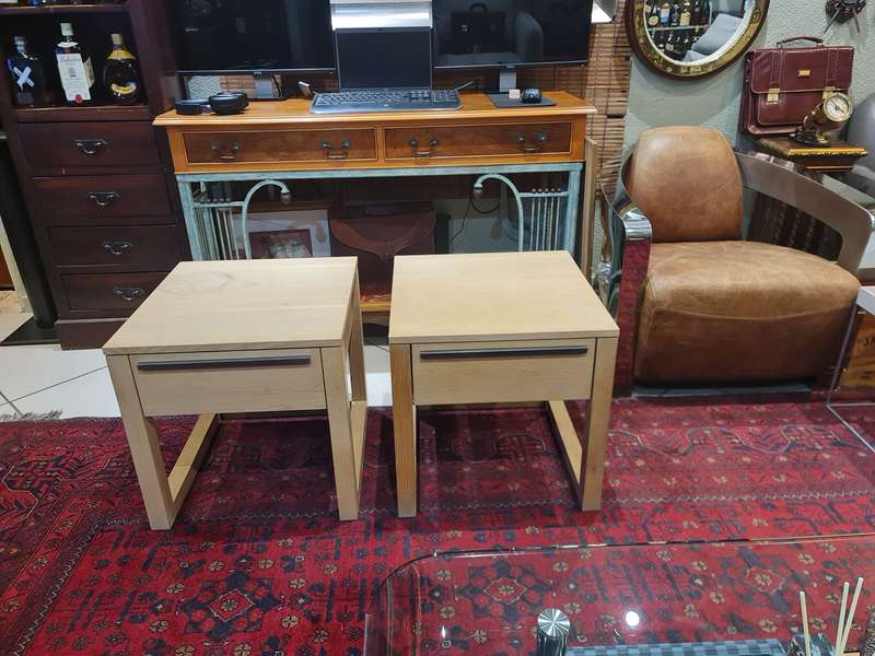 Weylandts Spati Pedestals