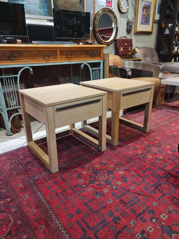Weylandts Spati Pedestals