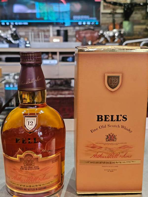 Bell's 12 Year Old Connoisseur Bot.1980s Whisky