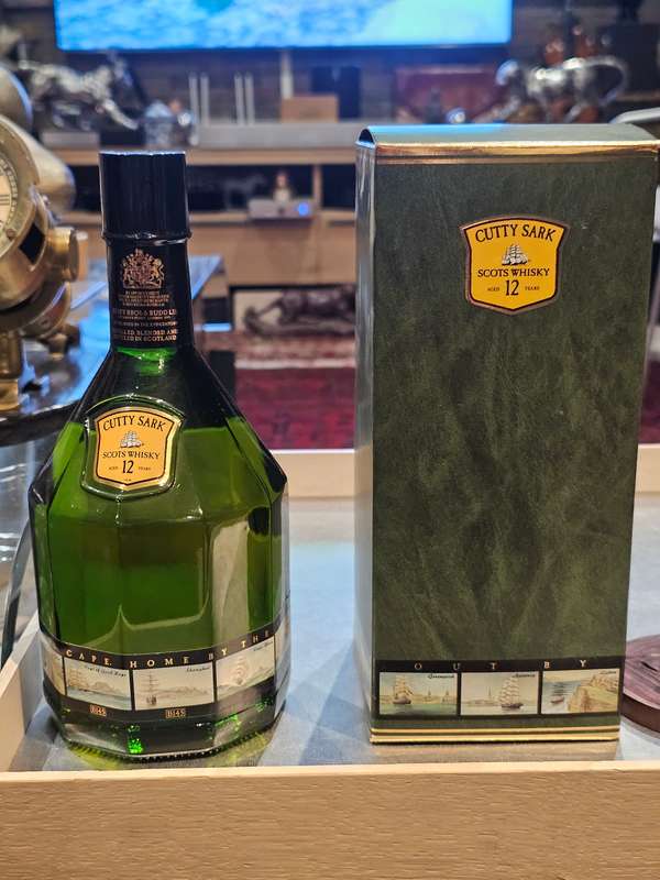 Cutty Sark 12 year Blended Scotch Whisky