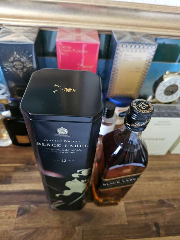Johnnie Walker Black Label Aged 12 Years 1990s Vintage Gift Tin