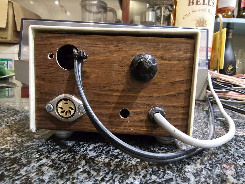 Technics SL20 Belt Drive Turntable