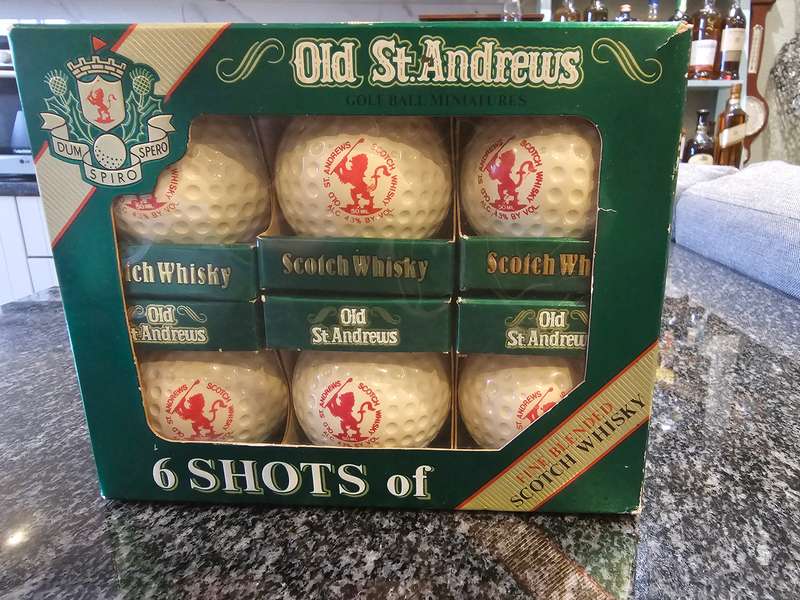 Old St Andrews Fine Blended Scotch Whiskey Boxed Set of Six Golf Ball Miniatures Shots