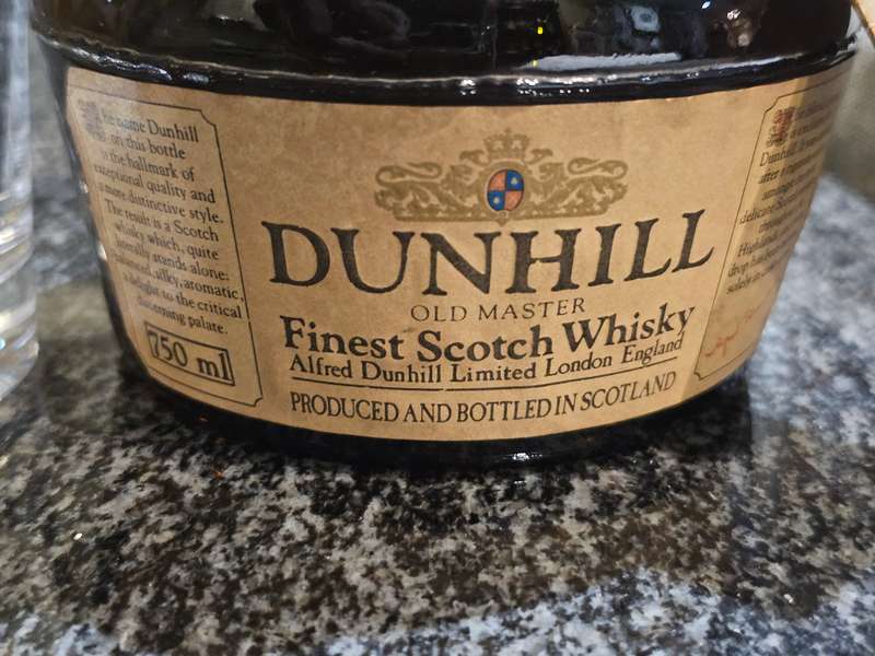 Alfred Dunhill Old Masters Finest Scotch Whisky