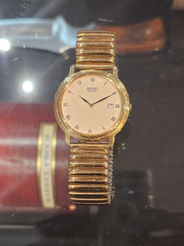 Vintage Seiko Gold with Roman numerals Classic Dress Watch