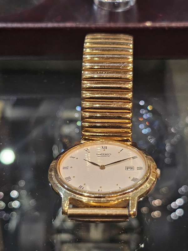 Vintage Seiko Gold with Roman numerals Classic Dress Watch