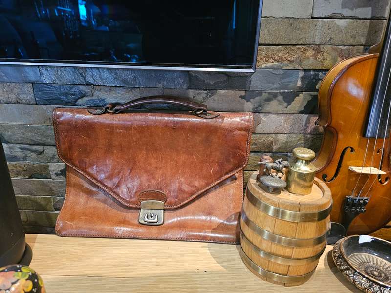 The Trend Vintage Leather Laptop Briefcase Bag