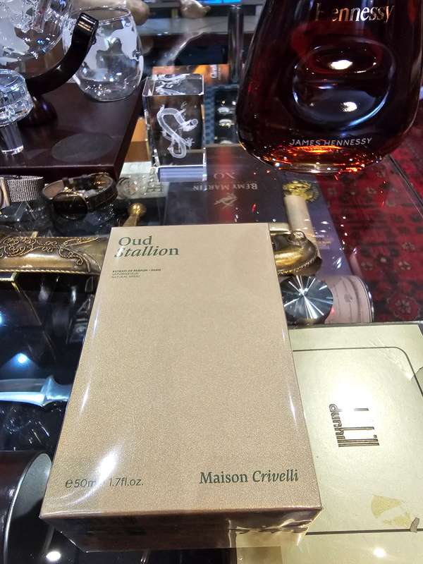 Oud Stallion Extrait de Parfum by Maison Crivelli