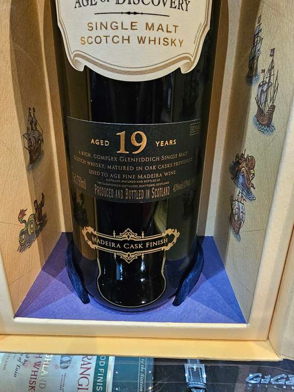 Glenfiddich Age of Discovery Madeira Cask 19yrs Whiky