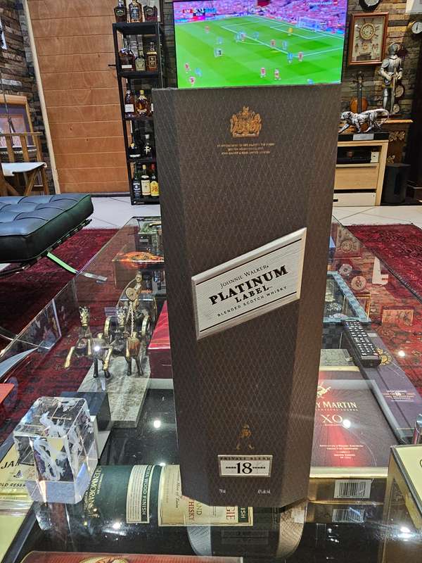 Johnnie Walker Platinum Label 18 Year Whisky