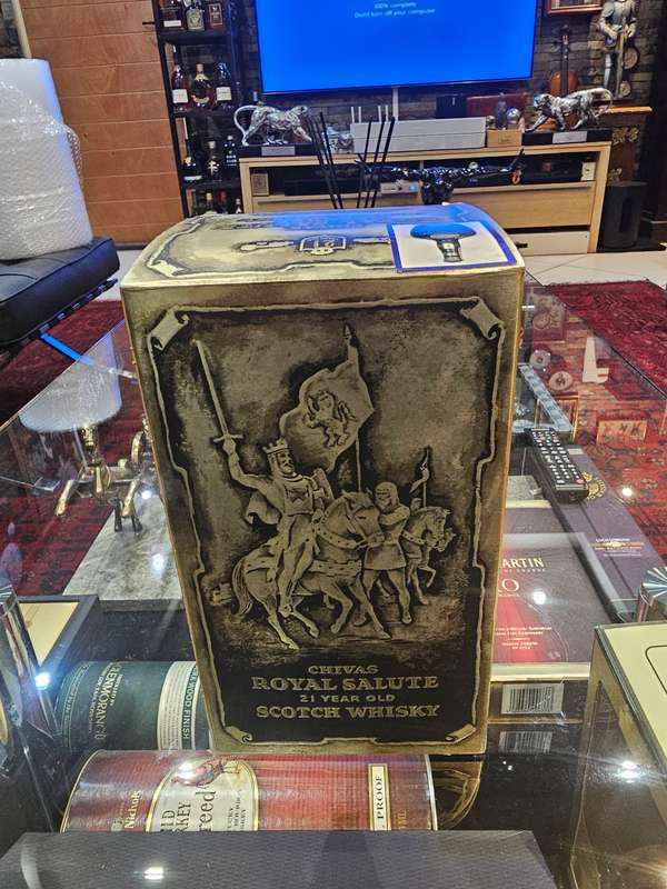 CHIVAS BROTHERS 21 YEAR OLD ROYAL SALUTE SCOTCH WHISKY - FULL AND SEALED - IN VELVET BAG WITH BOX